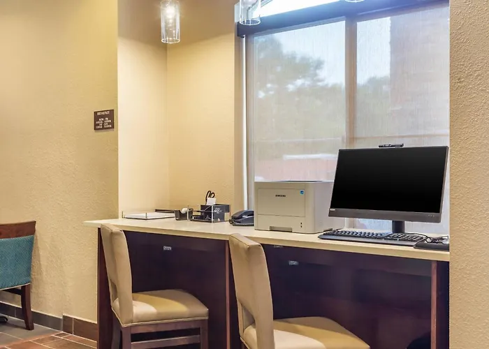 Comfort - Area Hotel DeKalb